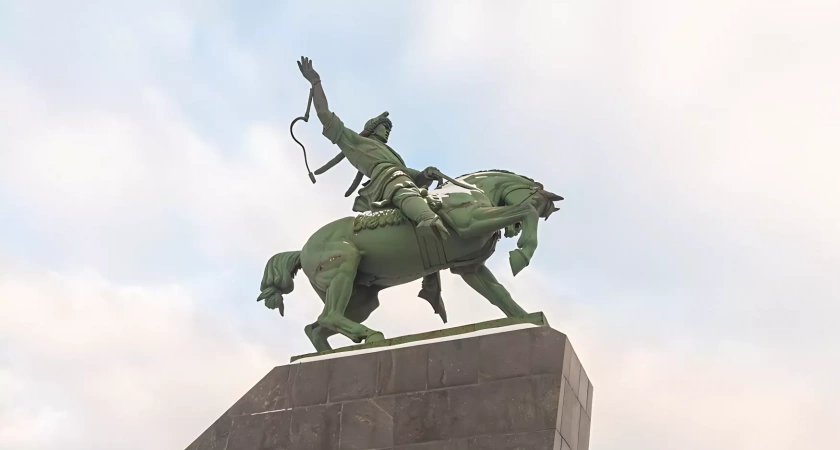 В Уфе отреставрируют памятник Салавату Юлаеву