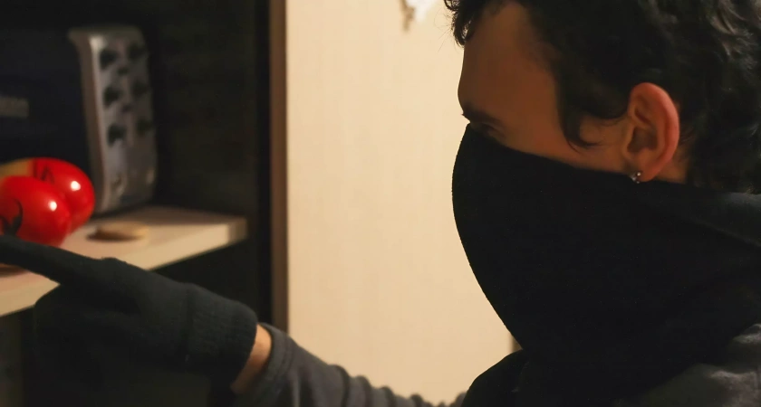 Отшельник-вор из Башкирии украл фен, парфюмерию и ноутбук, чтобы купить наркотики