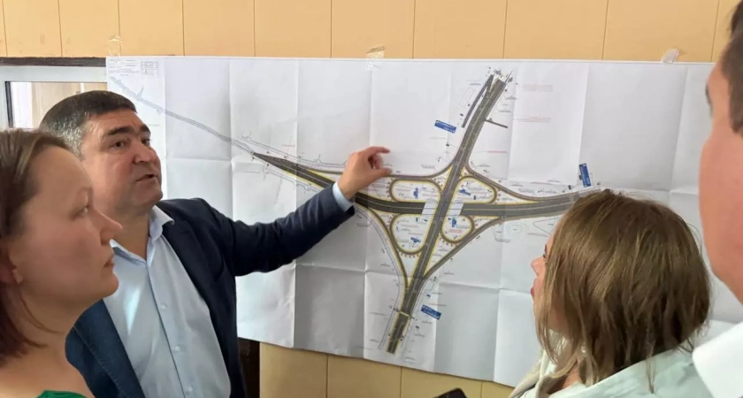 Власти Уфы обсудили с жителями Кузнецовского затона проблемы дорог и транспорта