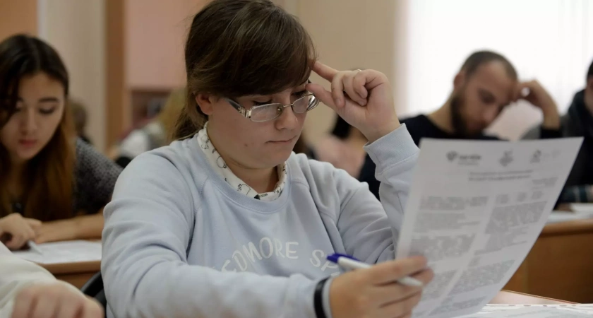 Новые правила ЕГЭ: четыре экзамена вместо трех с 2026 года