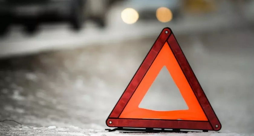 Водитель легковушки погиб в столкновении с фурой в Башкирии