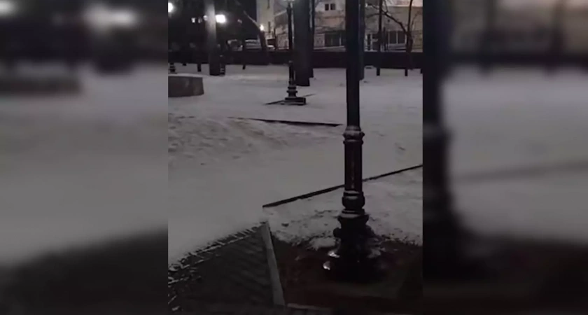 В уфимском парке нашли фонарный столб под напряжением