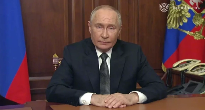 Путин объявил об успешном испытании новой ракетной системы "Орешник" в Днепропетровске