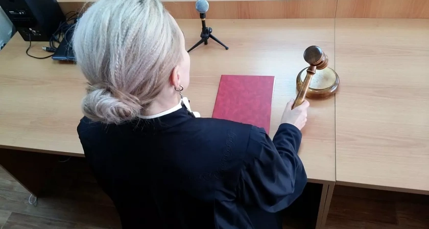 В Уфе будут судить отца за избиение 6-летнего сына в лифте
