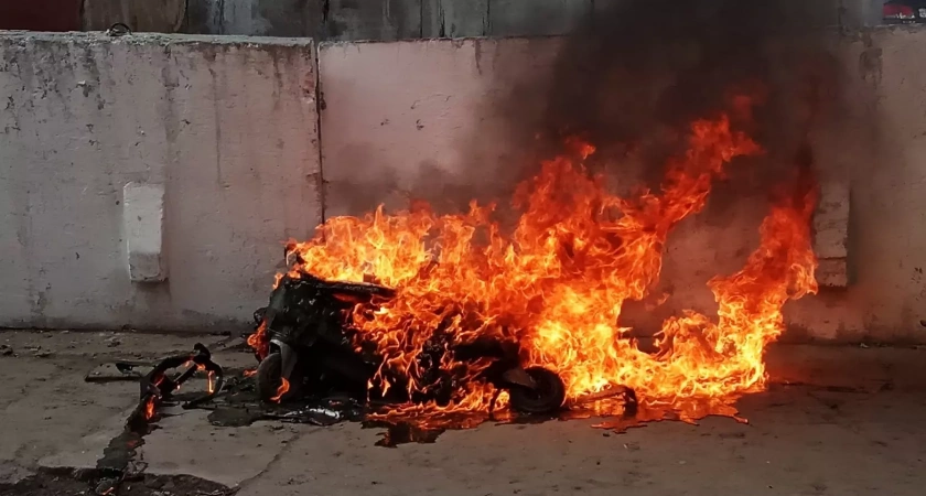 В Салавате мужчина получил почти 3 года тюрьмы за попытку поджечь машину бывшей девушки