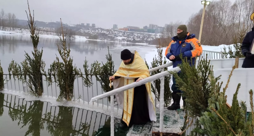 В Башкирии более 34 тысяч человек окунулись в крещенские купели