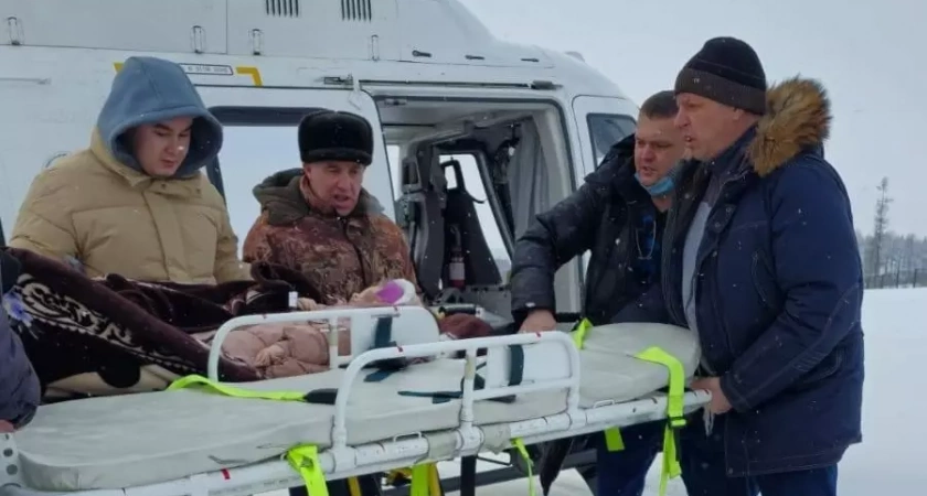 Шестилетнюю девочку после ДТП доставят в Уфу вертолетом санавиации