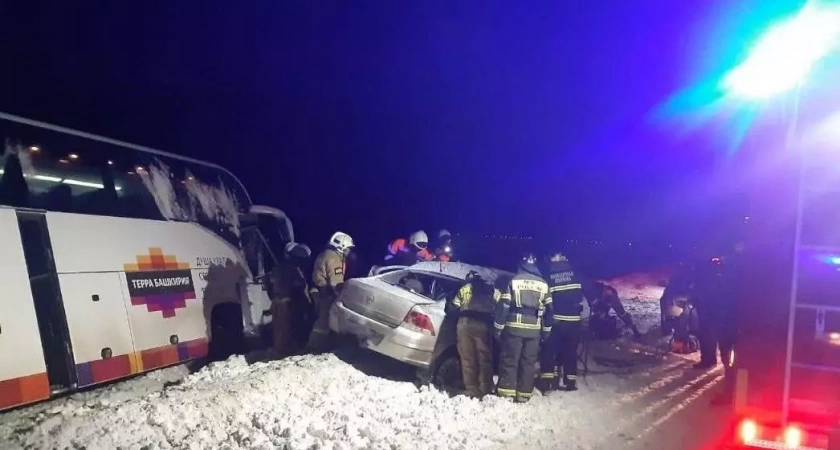 Новобрачные из Оренбурга погибли в ДТП по дороге в свадебное путешествие