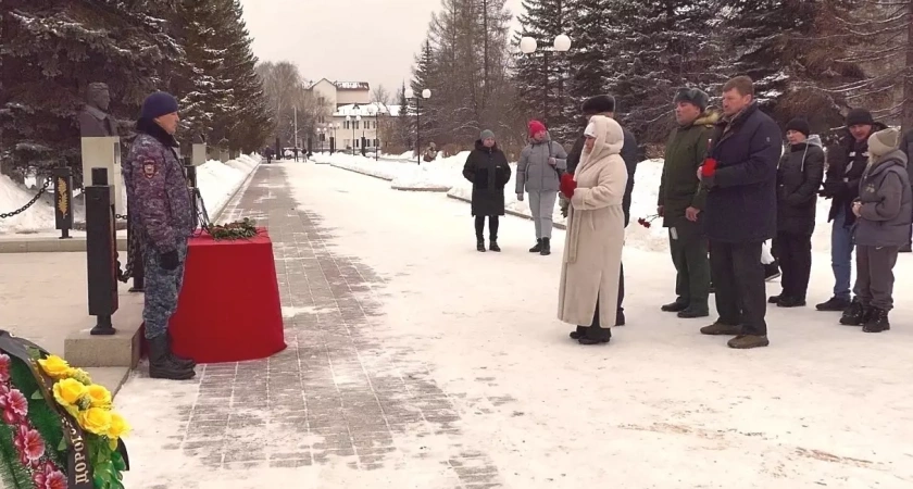 В Белорецке простились с 34-летним военнослужащим, погибшим в зоне СВО