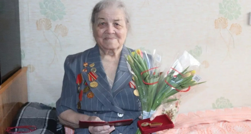 102-летняя участница Сталинградской битвы стала почетным жителем Уфы