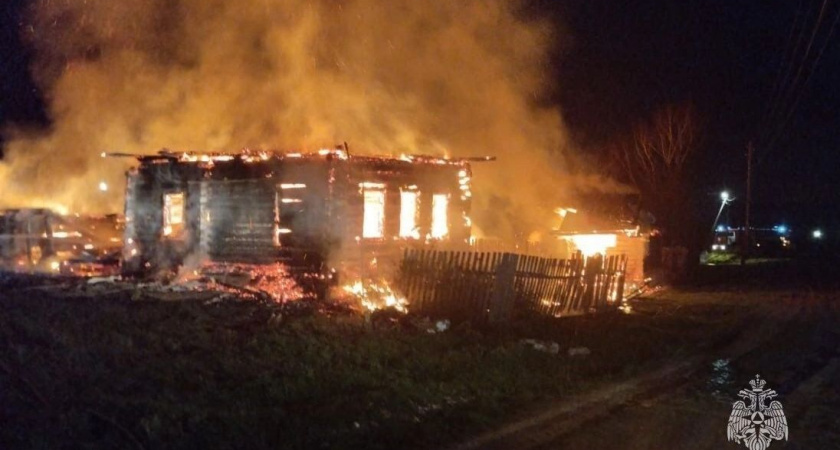 Двое погибли при пожаре в Караидельском районе Башкирии