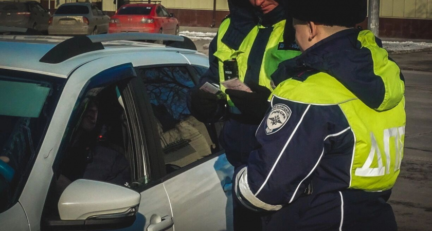 Экс-инспектор ГИБДД в Уфе пойдет под суд за вымогательство взятки