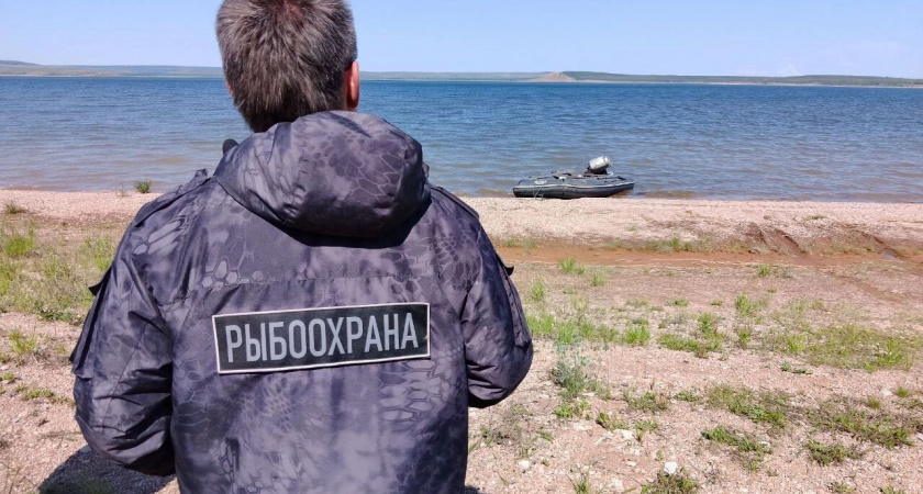 На Аслыкуле изъяли сотни метров браконьерских сетей