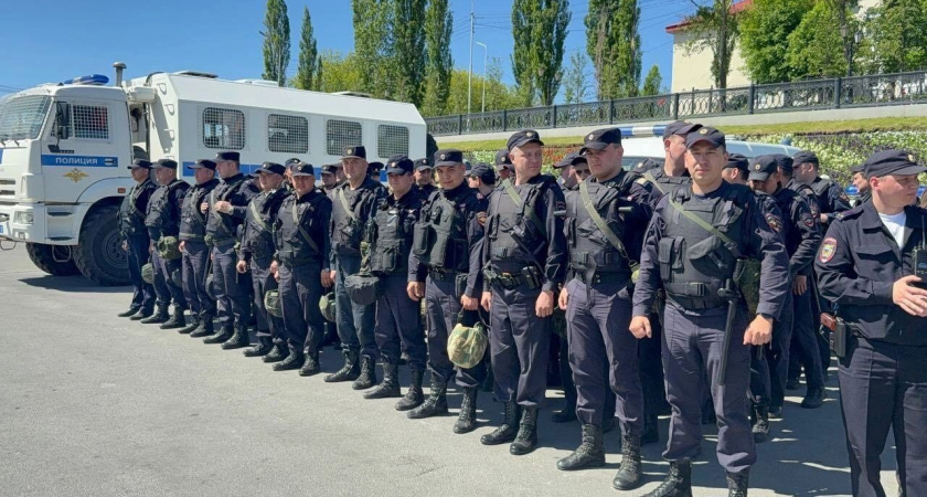 В Уфе прошли учения по освобождению заложников в здании УФСИН
