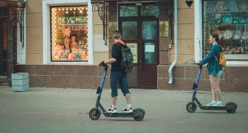 В Уфе две женщины украли 60 тысяч рублей у знакомого во время совместной прогулки