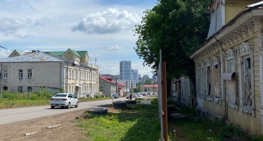 Власти Уфы переложили ответственность за отсутствие тротуаров на «уфимском Арбате» на инвесторов