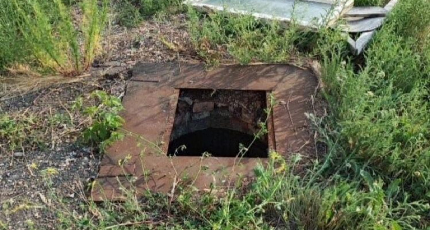Ребенок упал в колодец и был спасен