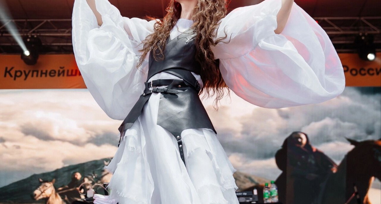 Уфимка Адель Шайхитдинова попала в список Forbes «30 до 30» за башкирский хит