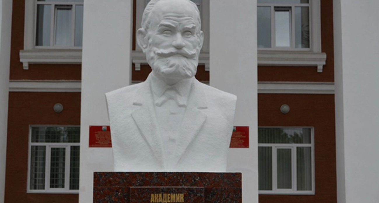 В Уфе снесли бюст Ивана Павлова из-за отсутствия художественной ценности