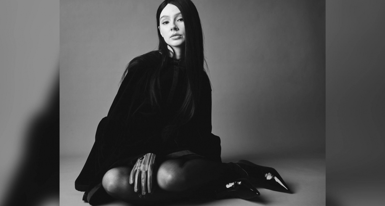 Уфимская певица Адель Шайхитдинова дала интервью казахскому Harper's Bazaar