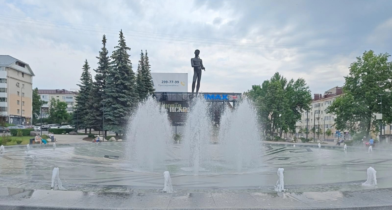 В Уфе неделю не устраняют прорывы водопровода на улицах города