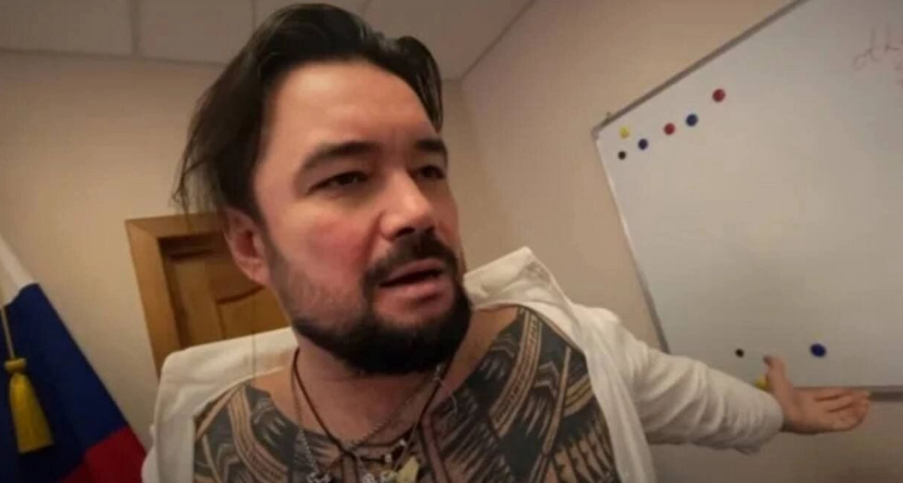 Суд Уфы заочно приговорил скрывающегося за рубежом иноагента Мурзагулова к 8 годам колонии