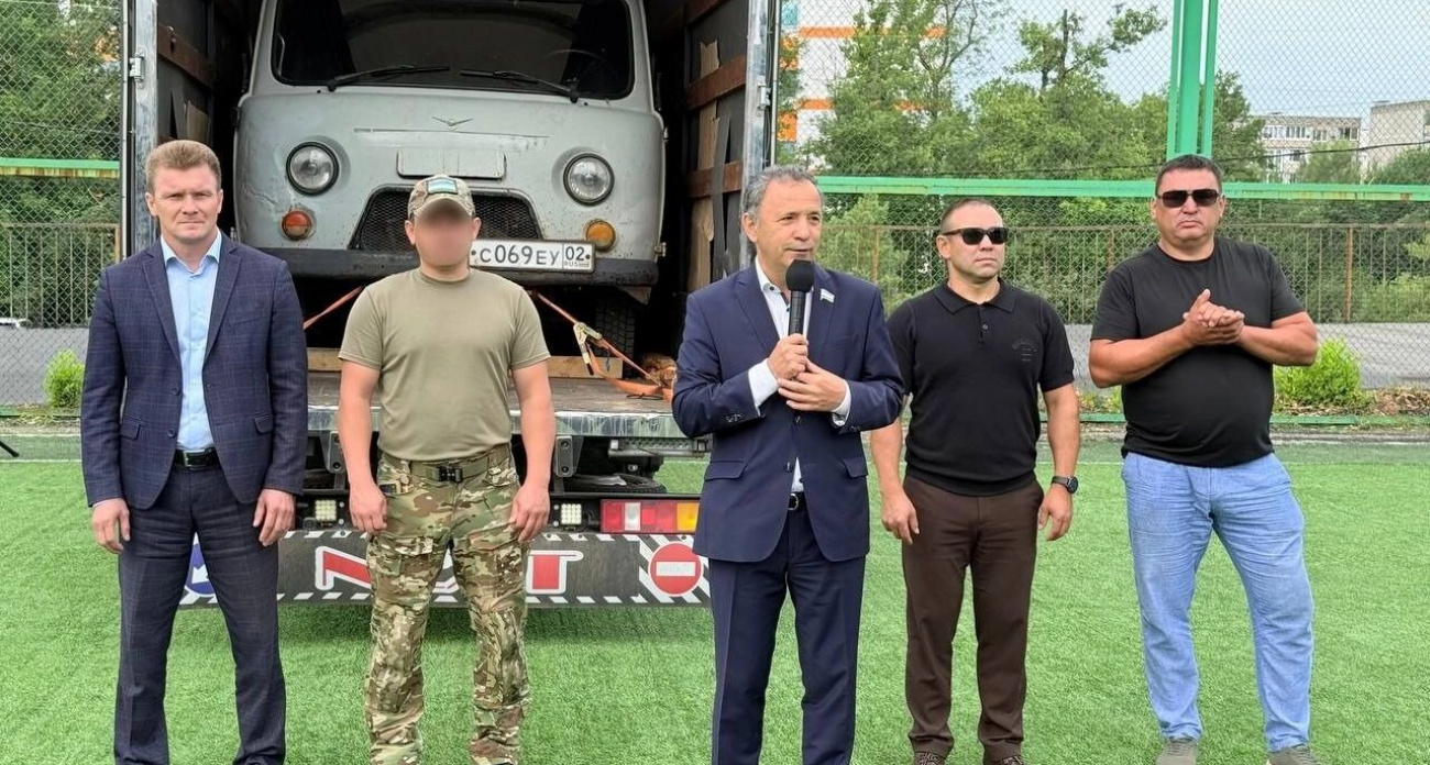 Зампдиректора спортшколы Уфы с позывным "Башкир" получил неожиданный подарок от коллег из зоны СВО