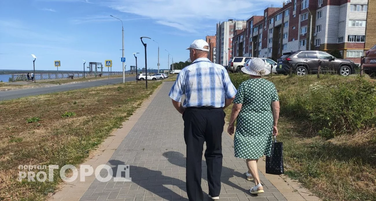 Эти строки Дементьева заставляют взрослых детей рыдать и тут же звонить родителям — что скрыто в стихотворении «Отец мой сдает»
