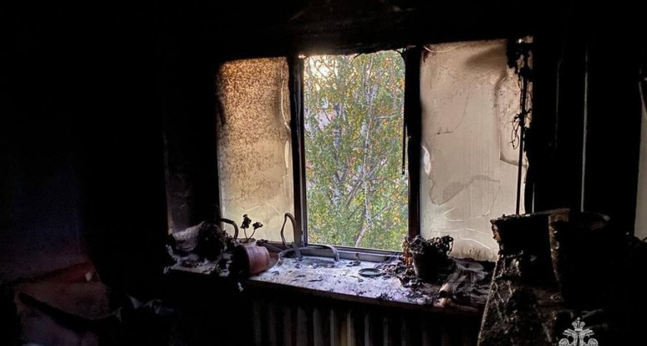 При пожаре в Салавате из горящей квартиры спасли 10 человек, но 85-летняя женщина погибла в ванной