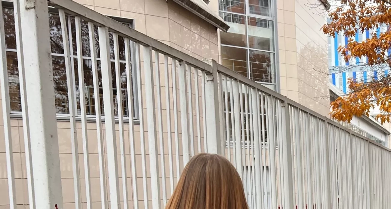Женщины теряют миллионы на мужских стартапах: психологи назвали это держанием лампы