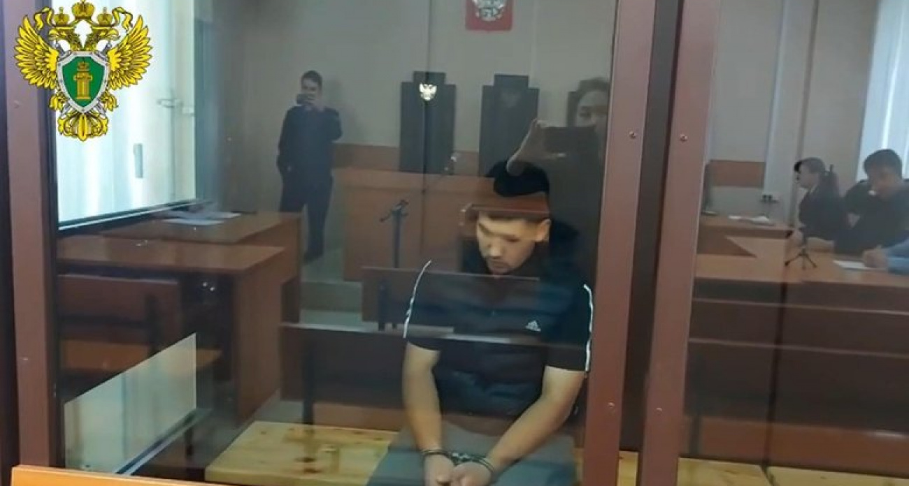 20-летний водитель "Приоры" сбил мать с дочерью на переходе в Туймазах: женщина погибла, ребенок в реанимации
