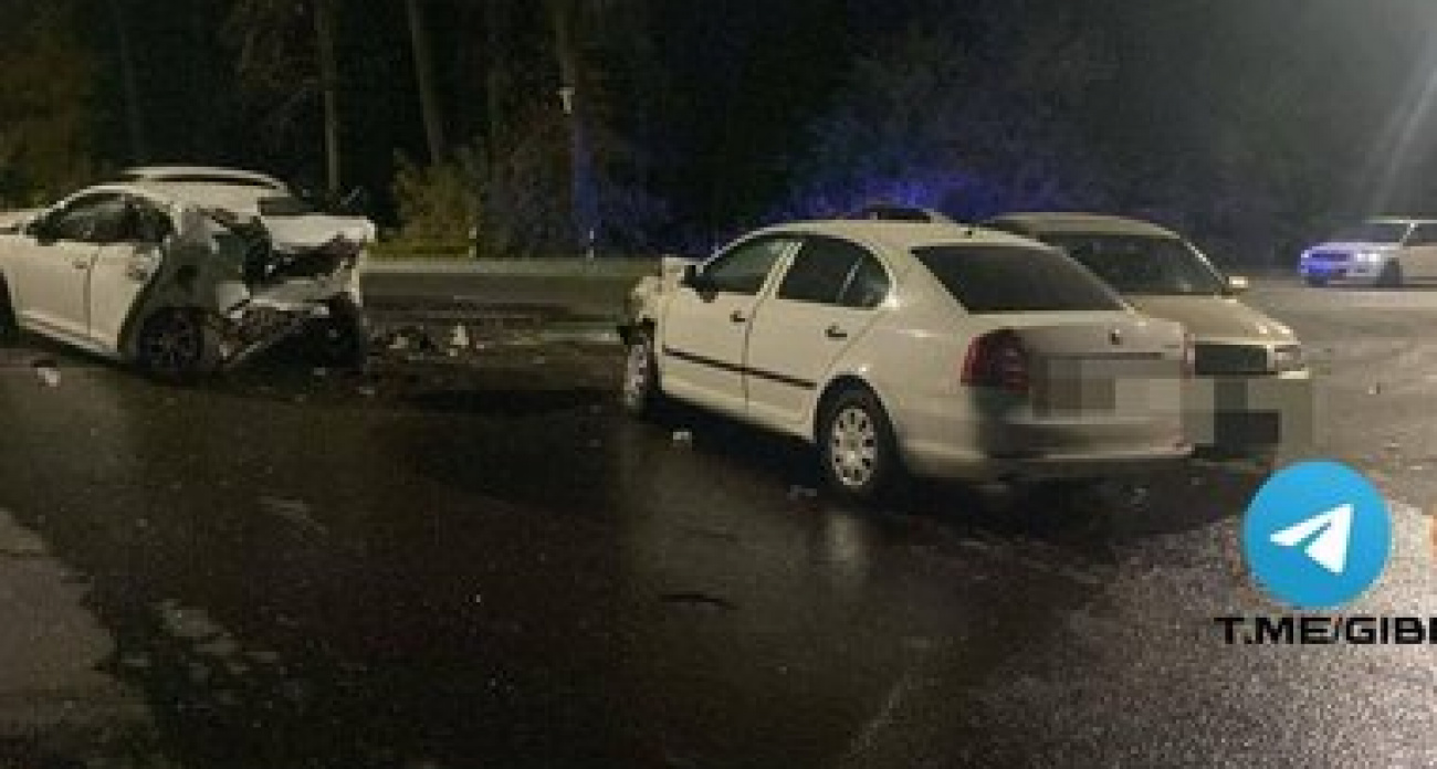 На Дёмском шоссе в Уфе произошла массовая авария с пострадавшими водителями