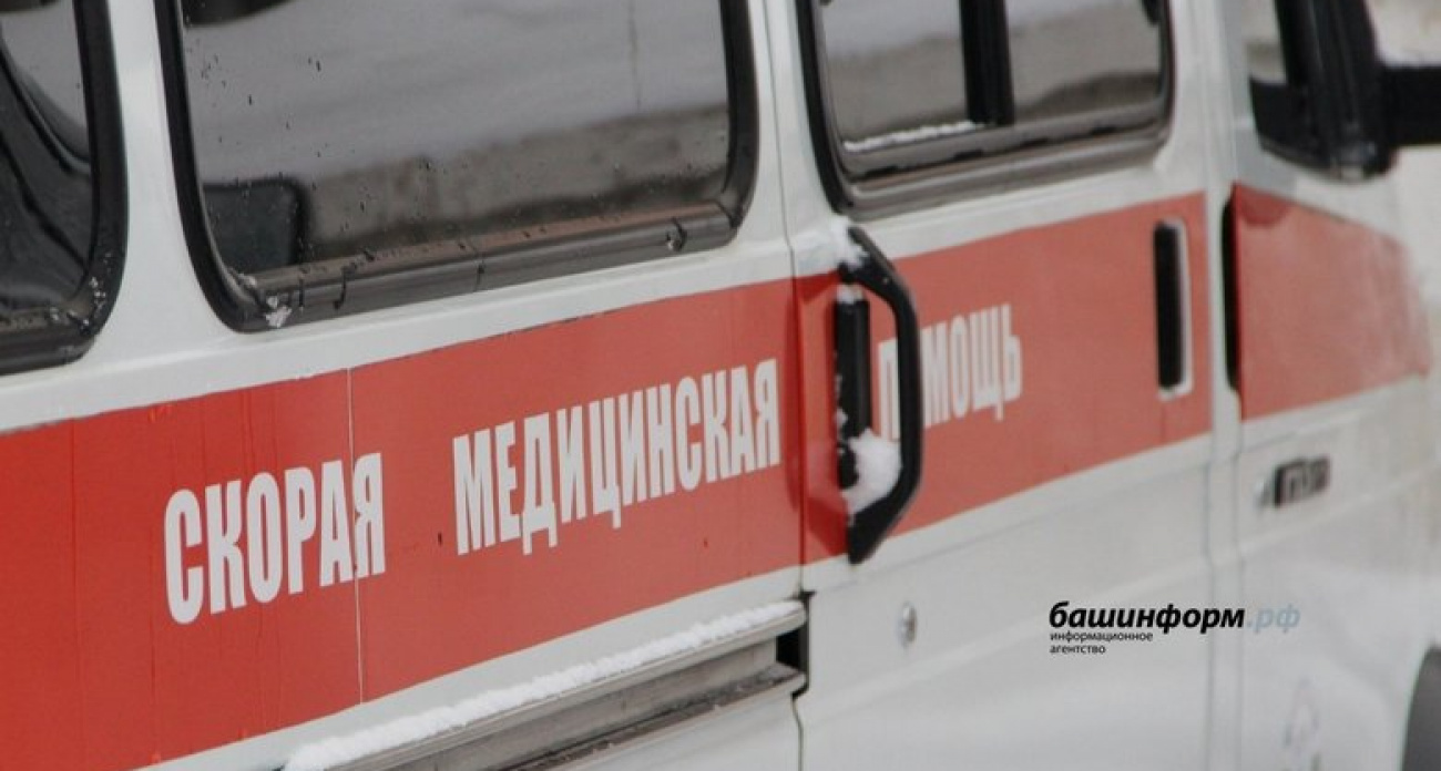 Беременную уфимку и ребенка госпитализировали после столкновения двух автомобилей