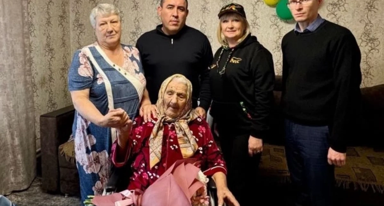 Медсестра санитарного эшелона из Башкирии отметила 105-летие: муж пропал через две недели брака