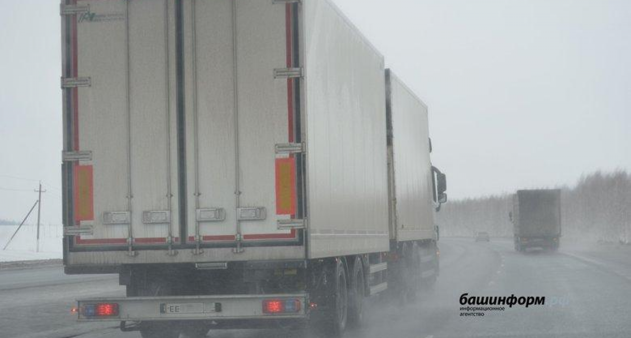 Большегрузам закроют дороги Башкирии на 4 месяца: с апреля по август при жаре выше 32°