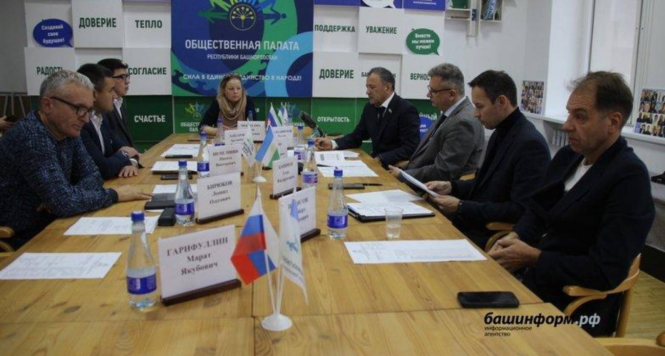 «Мозговой штурм» по приказу: Хабиров поручил взять хоккейные коробки под контроль после слов Путина