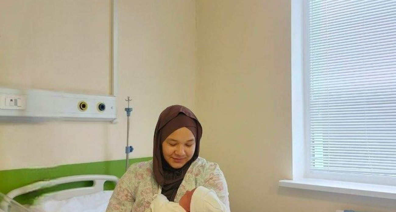 Мать родила шестого ребёнка одновременно с дочерью: редкое совпадение в Башкирии