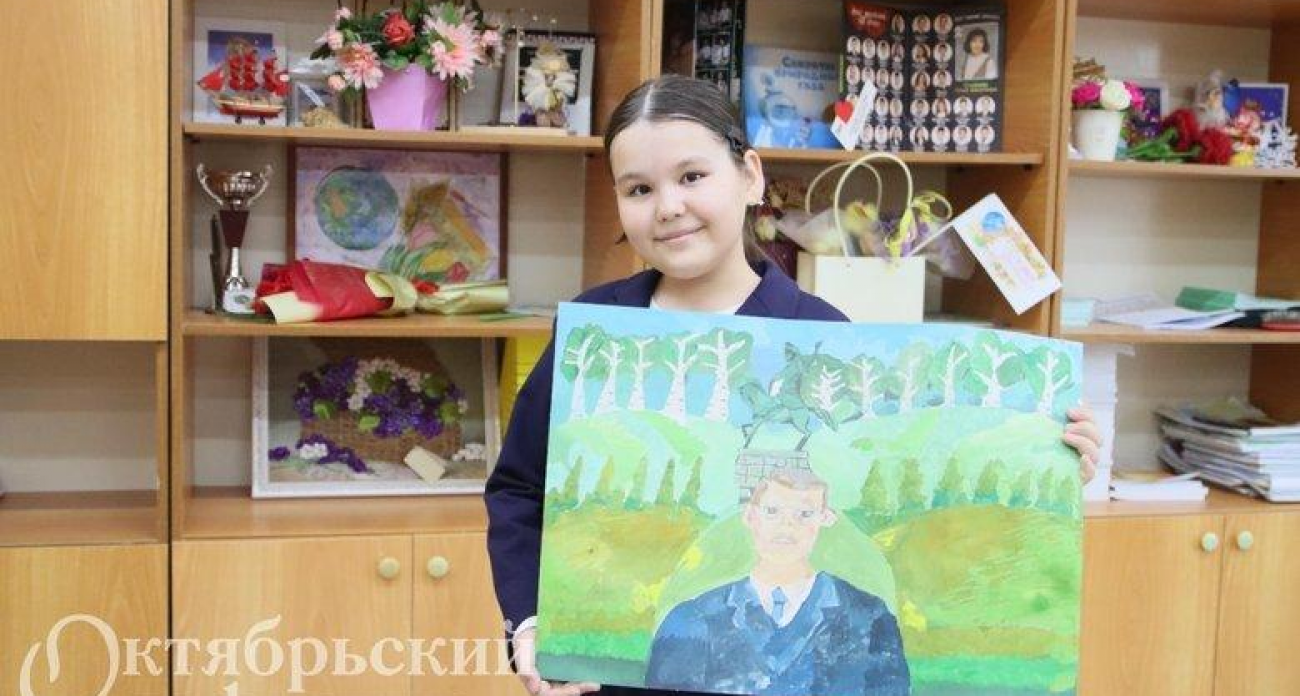 Четвероклассница из Октябрьского нарисовала портрет Хабирова и получила приглашение в Уфу