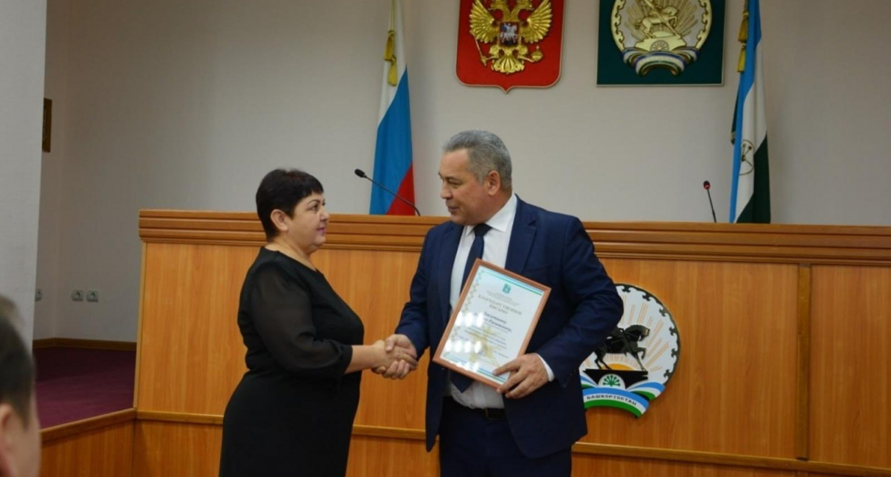 Под артобстрелом в Михайловке: водитель топливовоза эвакуировал экипаж из горящей техники