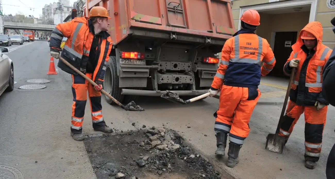 Уфа потратит 400 млн рублей на войну с ямами за два года