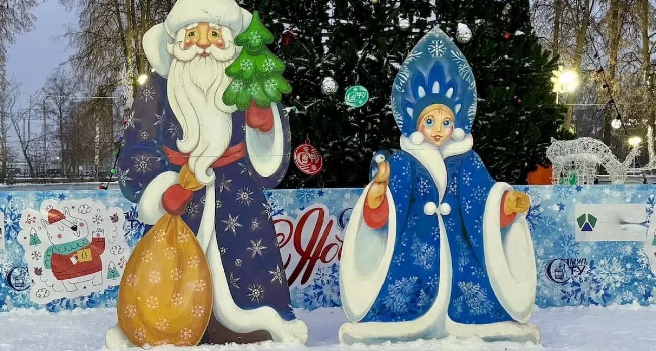 В 17:00 завтра зажгут огни главной елки Уфы — мэр приглашает всех