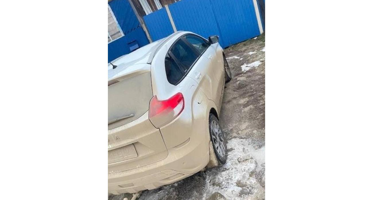 Lada XRAY конфискована за 500 тысяч долга: как мужчина потерял автомобиль