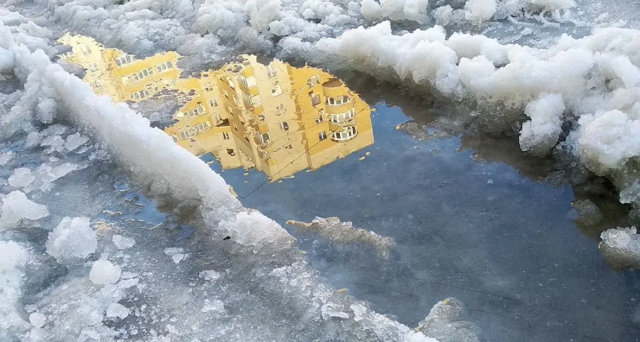 Уфимский двор разбит колесами: жители ждут ремонта до 2026 года