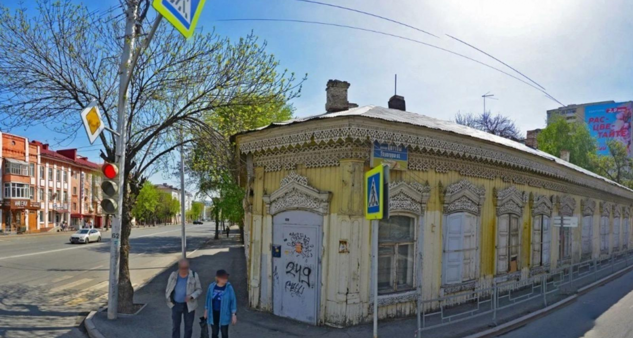 Деревянный особняк XIX века в Уфе получил статус культурного наследия России