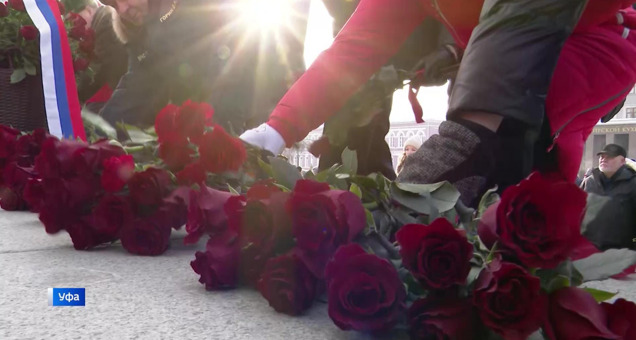 Золотые буквы истории и связь поколений: как Башкортостан чествует героев от Матросова до наших дней
