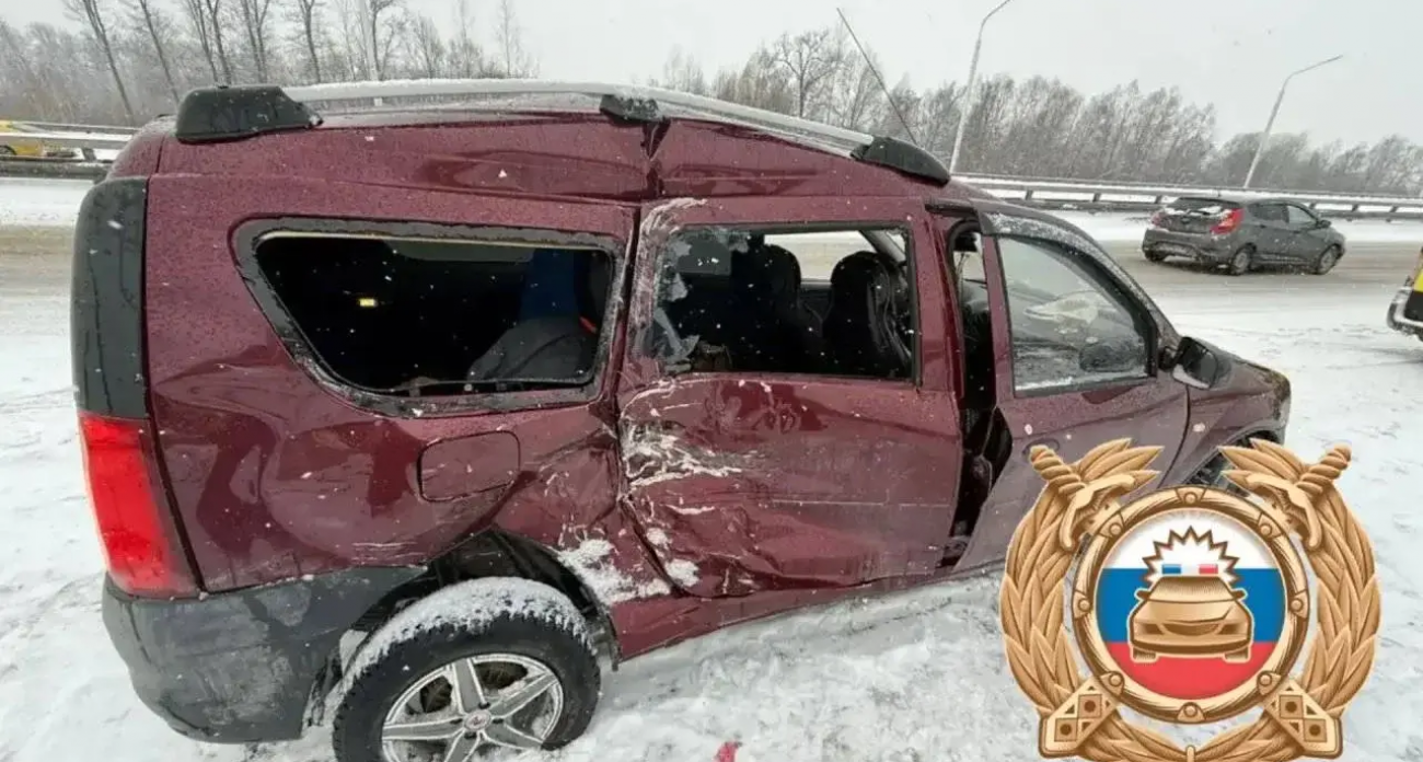 Скорая помощь сама стала пациентом: фельдшер пострадал в ДТП в Уфе