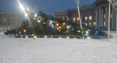 В Уфе восстановили упавшую из-за ветра новогоднюю ель