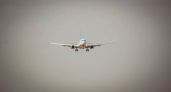 Самолет UTair экстренно сел из-за неисправности двигателя