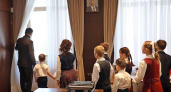 Глава Уфы провел экскурсию по мэрии для школьников
