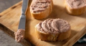 Домашняя намазка на хлеб: такая вкусная, что семья просит добавки — заменит любую колбасу